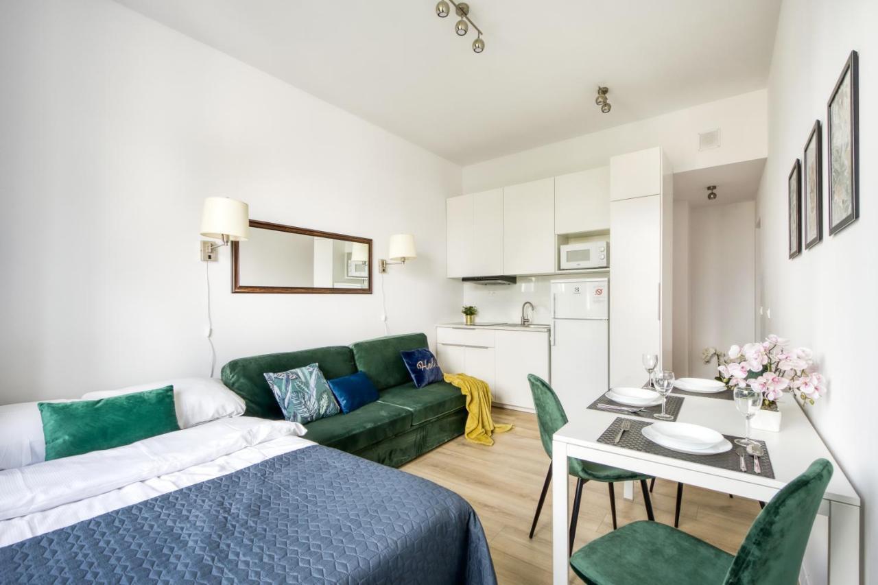 23 Unit Miniapartments Warszawa Lotnisko Okecie Fajne Ministudio Przy Bitwy Warszawskiej 外观 照片