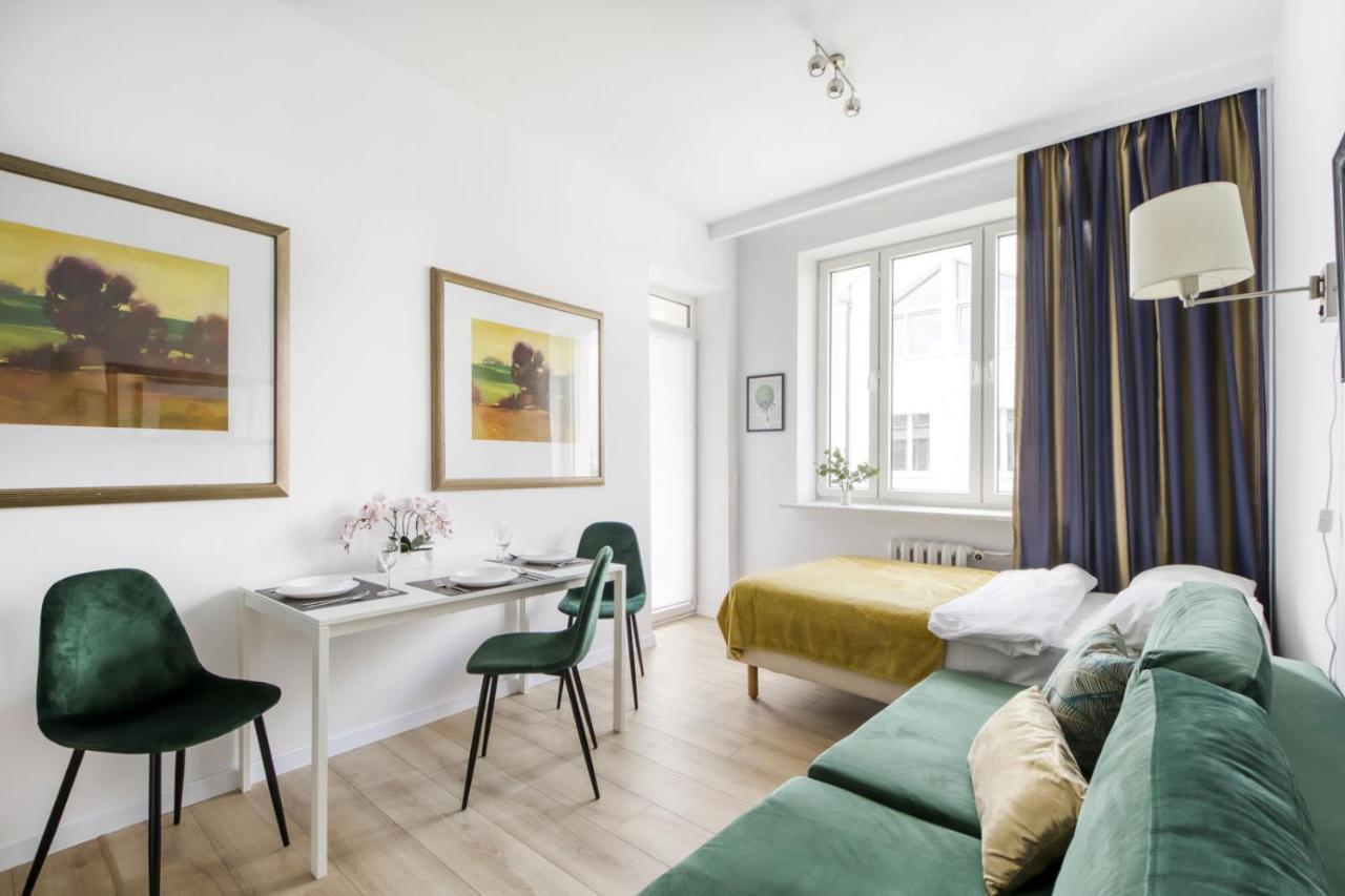 23 Unit Miniapartments Warszawa Lotnisko Okecie Fajne Ministudio Przy Bitwy Warszawskiej 外观 照片